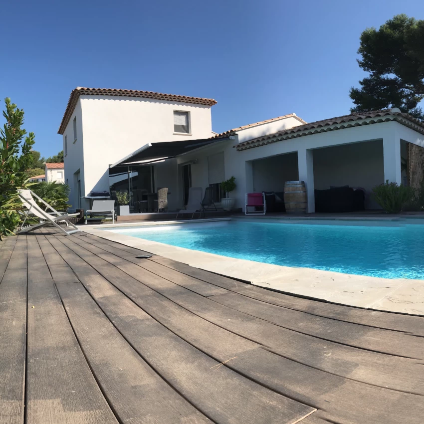 Construction d'une villa à Marseille avec piscine - Style House